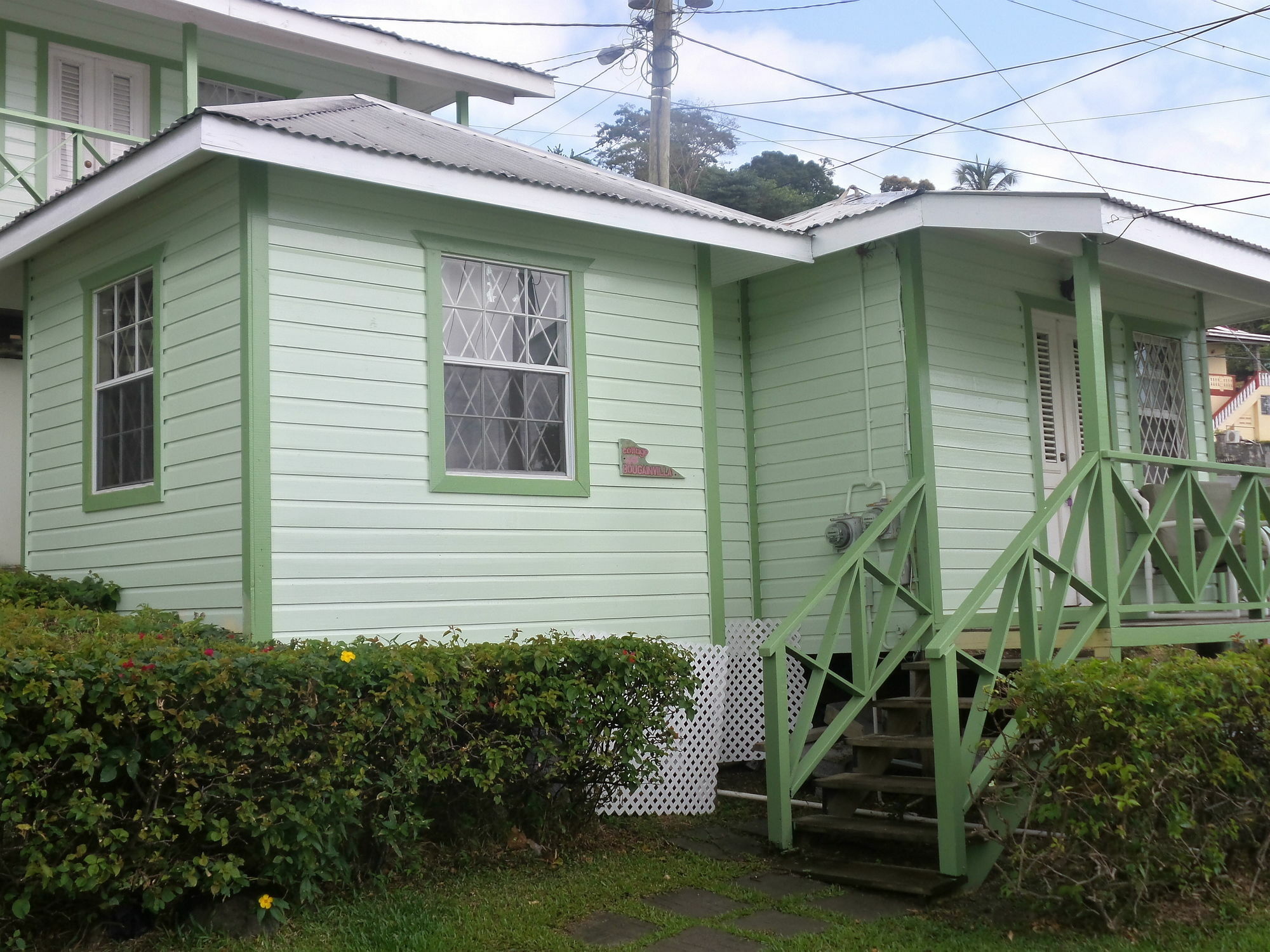 Capt. Harris Suites St. George's Exterior photo